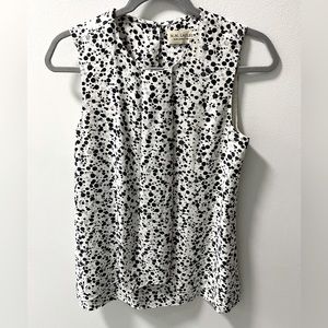 Barely worn MM LaFleur sleeveless blouse